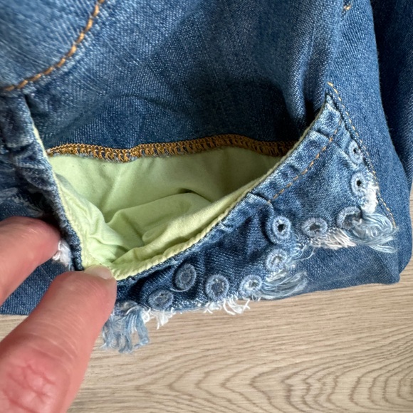 Moschino Boutique Jeans Ruffled Eyelet Size US 8 Crop High Waist Made in Italy - Picture 8 of 12